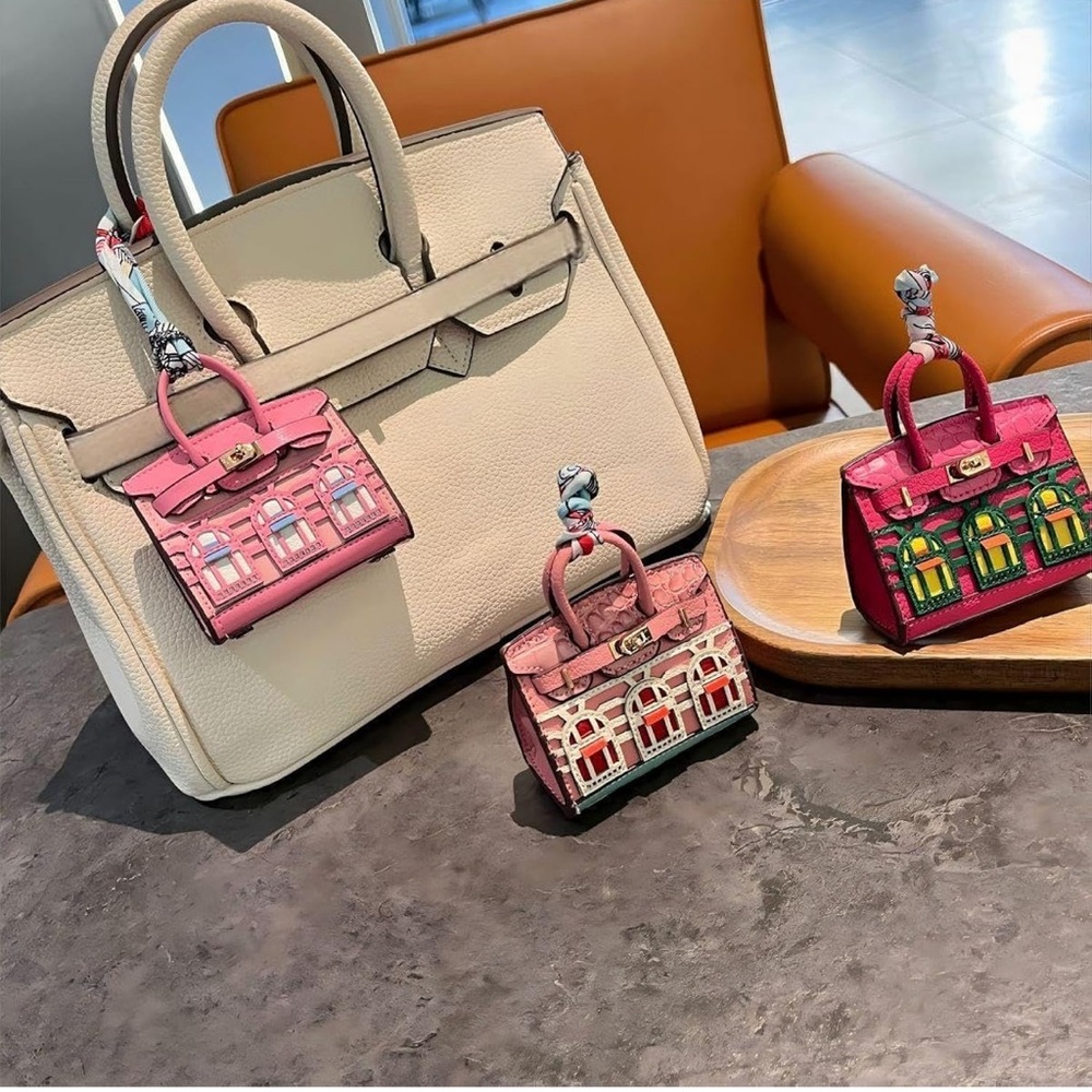 MINI BAG CHARM! Very cute and is functional! Pick your color! ❤️❤️❤️❤️ - Picture 4 of 6